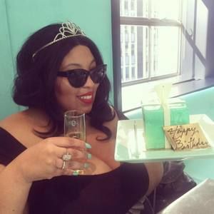 Meet your Posher, Shani